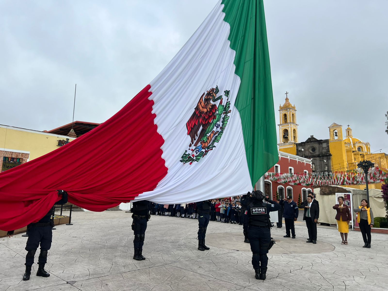 Huamantla culmina 30 días de homenajes patrios reafirmando valores cívicos